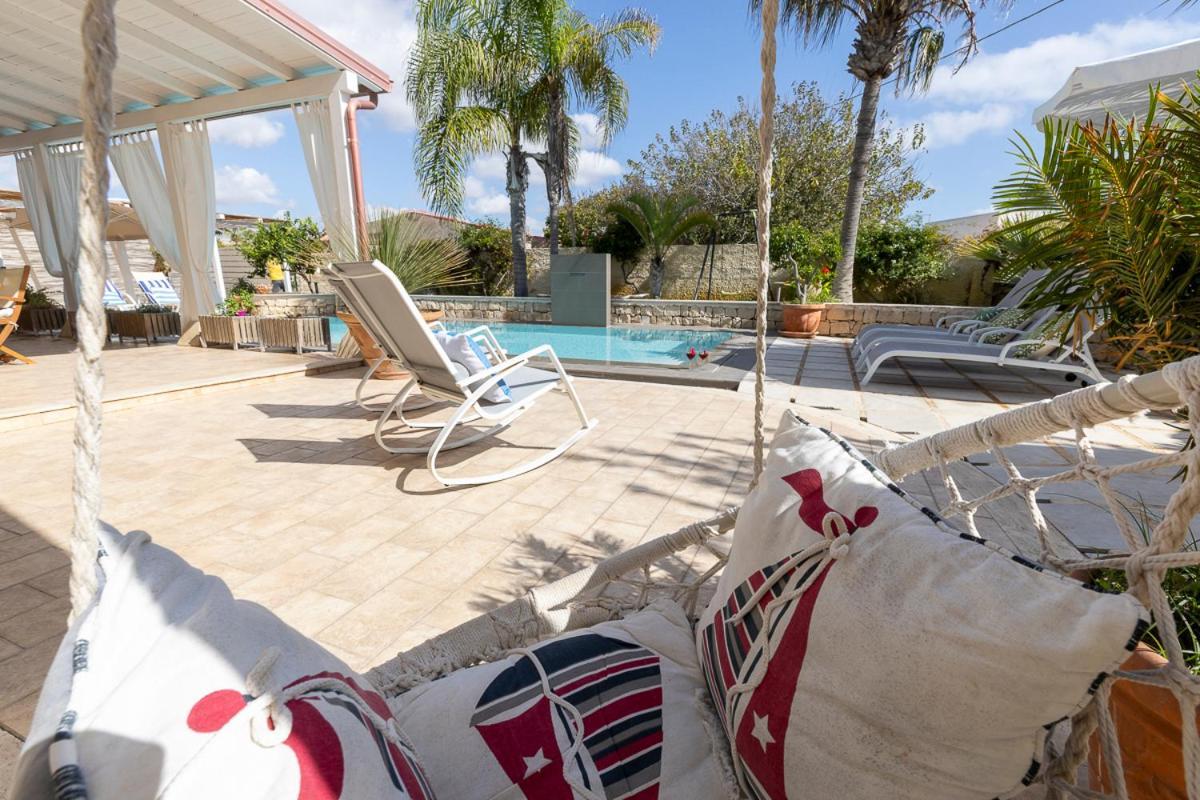סנטה מריה דל פוקלו Villa Zamia Con Piscina מראה חיצוני תמונה
